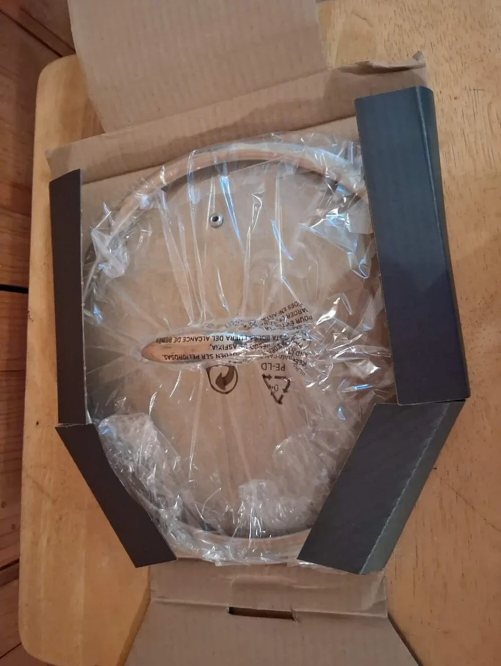 Hexclad 10” hybrid